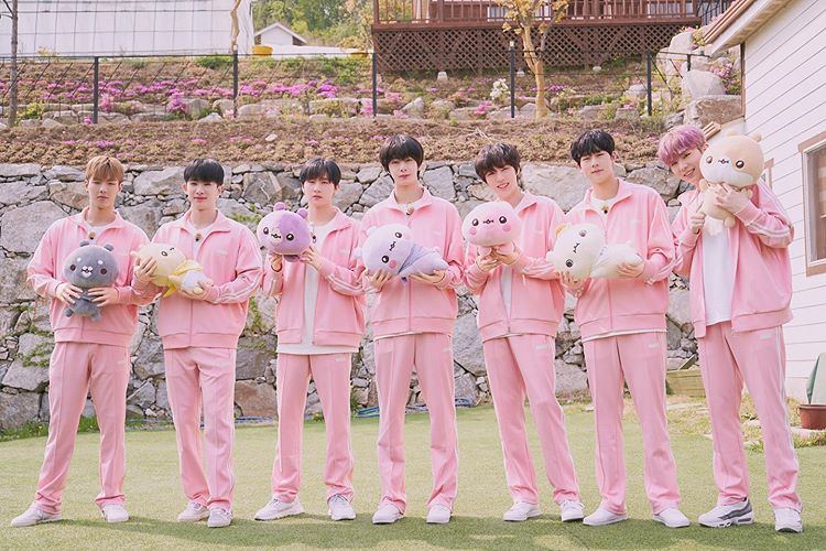 Gelar Konser Pertama di Indonesia, V LIVE Hadirkan Monsta X dan MAMAMOO