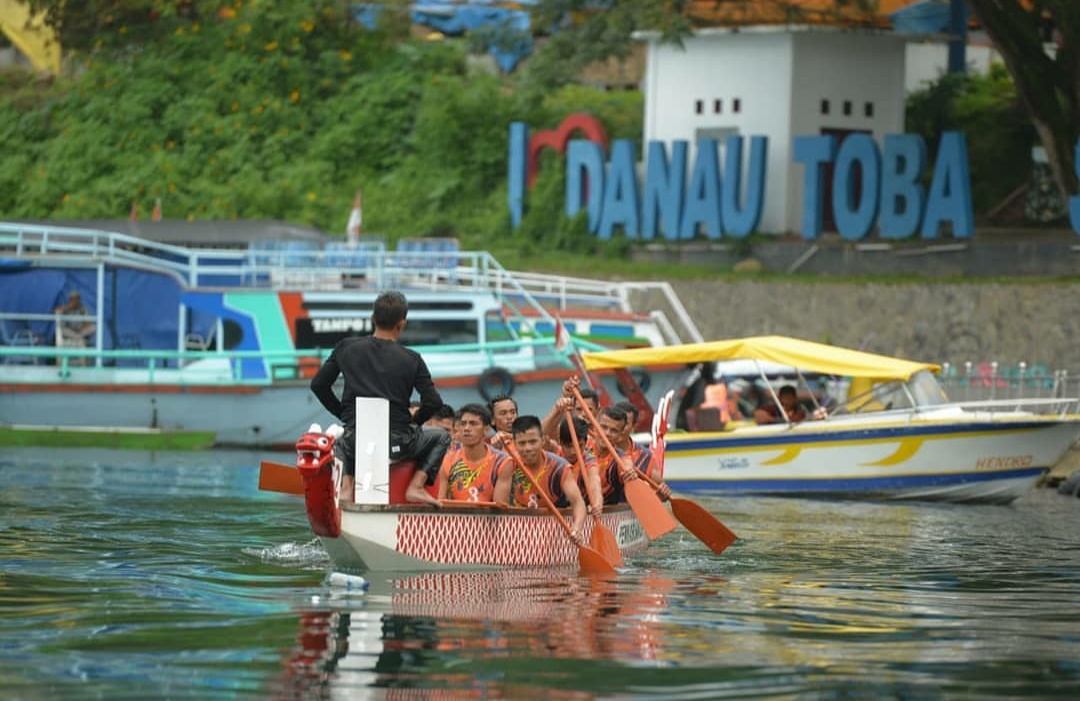 Tradisi Lama Solu Bolon Jadi Sport Tourism di Danau Toba
