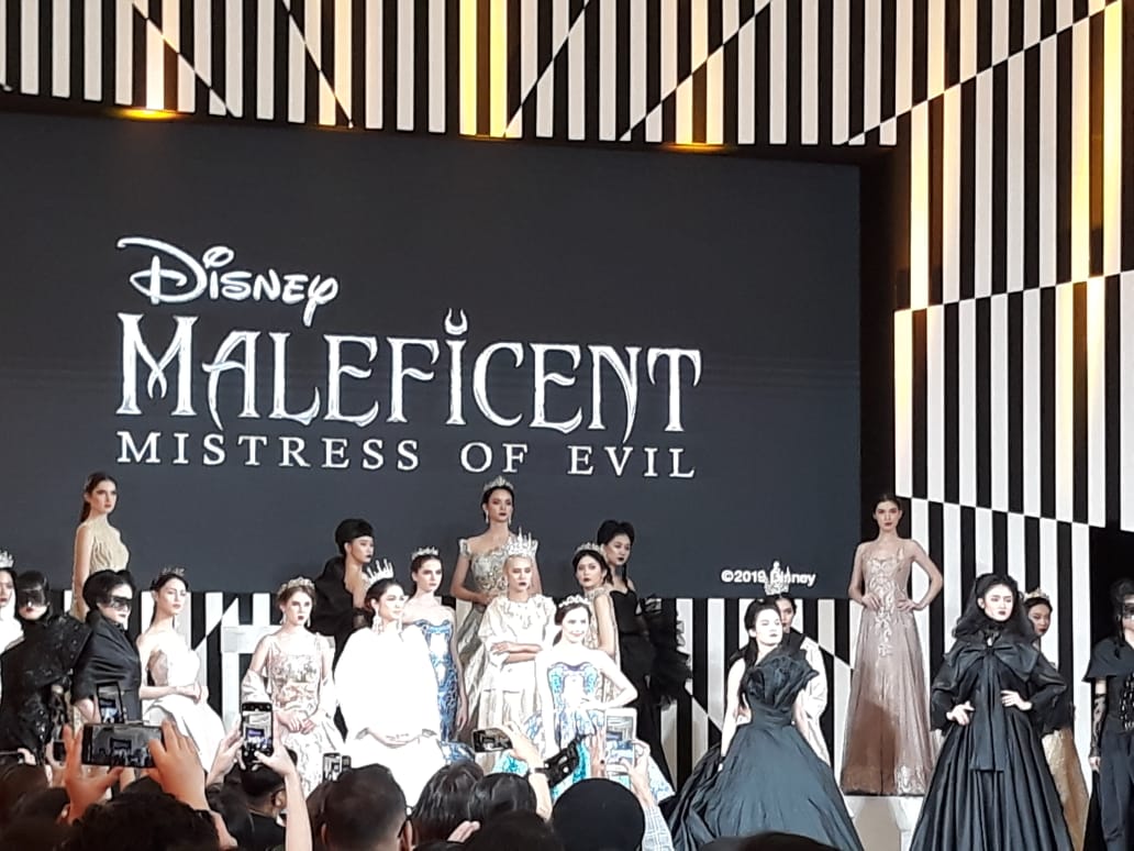 Pesona Busana Maleficent di Panggung Jakarta Fashion Week 2020
