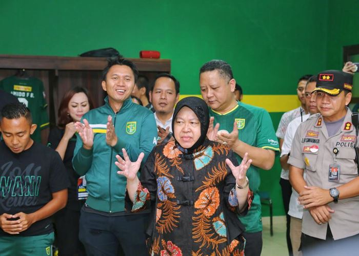 Kejutan Spesial Risma Buat Persebaya Sebelum Tanding