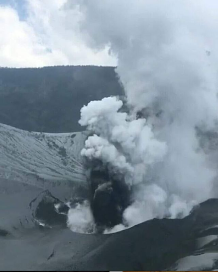 Gunung Tangkuban Perahu Erupsi Lagi, Awas Jangan Mendekat Dulu!