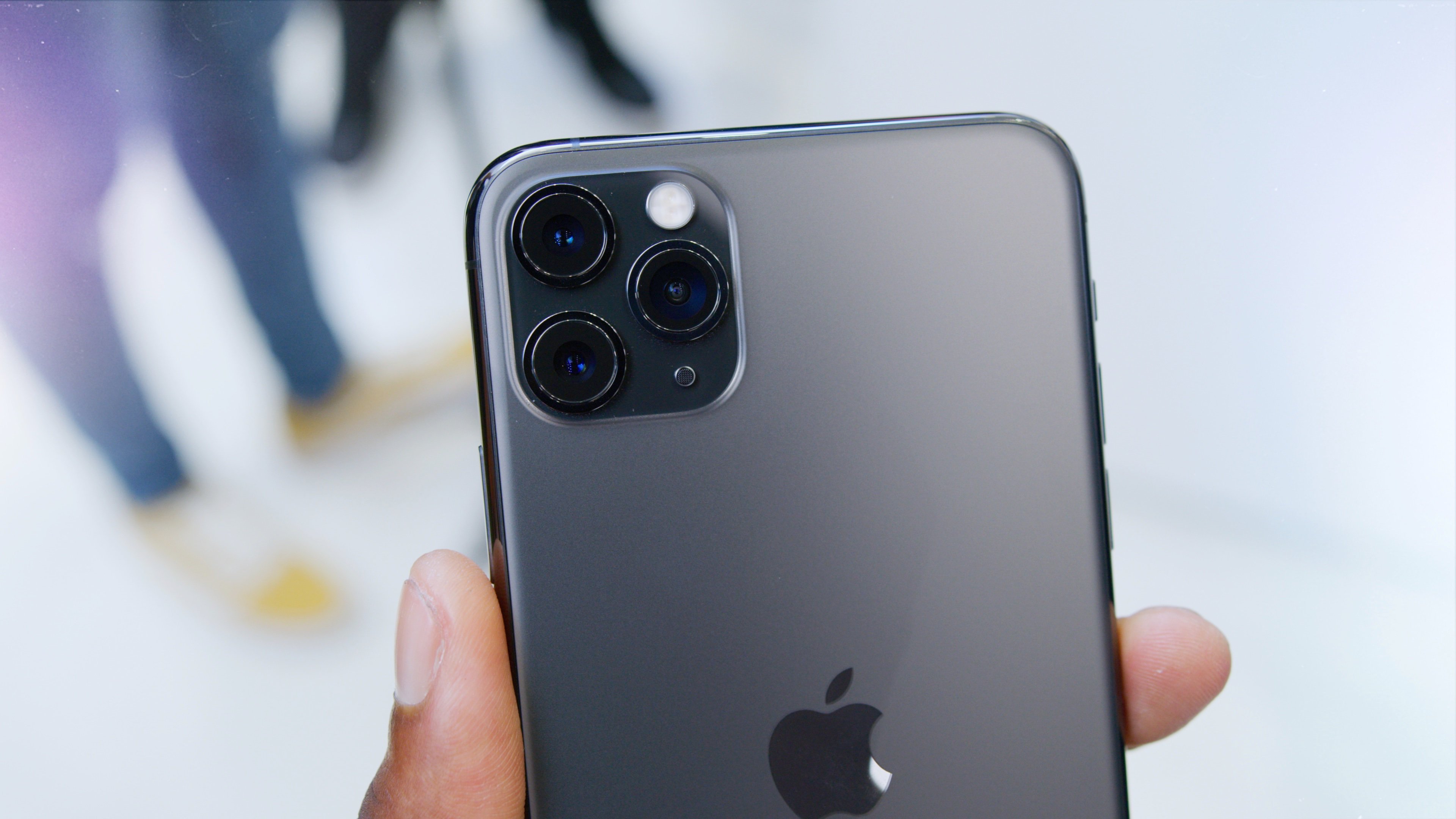Apple Dikabarkan Bakal Hentikan Penjualan iPhone 11