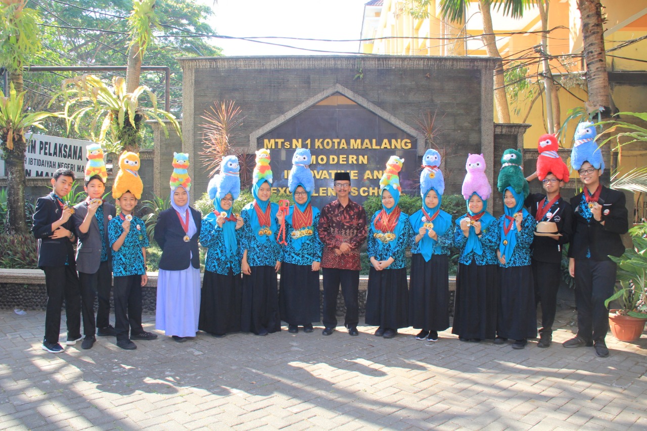 Sekolah di Malang Sabet 21 Emas di World Scholars Cup di Filipina