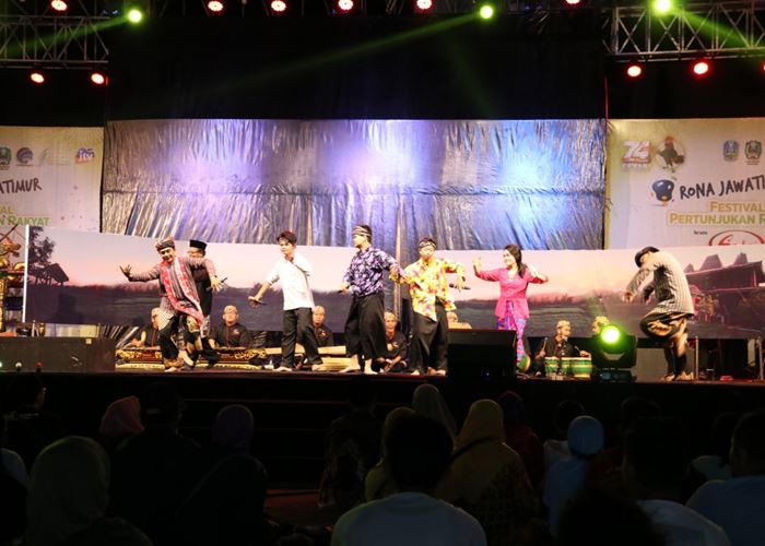 Mengintip Kesenian Khas Jember, Gandrung Kentrung Djos