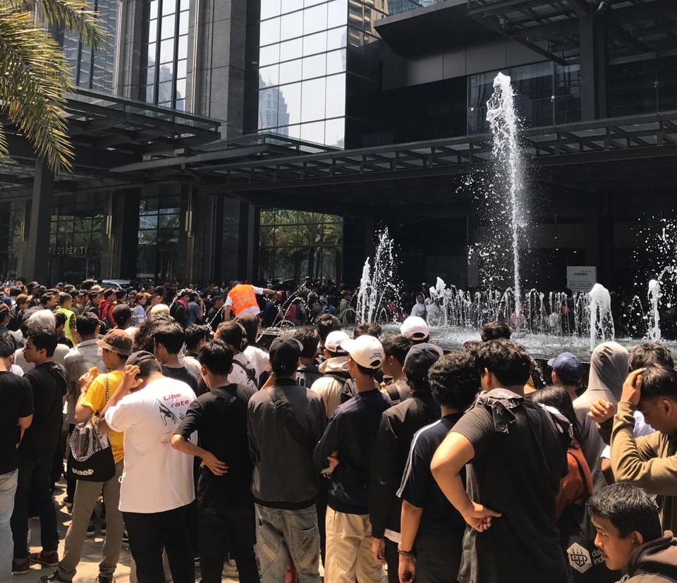 USS Dibuka Hari Ini, Penggemar Sneakers Membludak dari Pagi