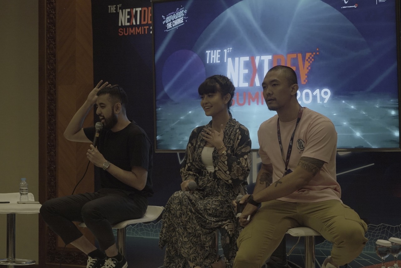 Awkarin, Uus dan Kemal Palevi Bahas 'Social Journalism' di NextDev Summit 2019