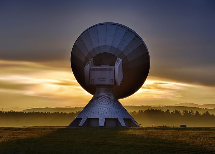 Teleskop Raksasa China Deteksi Sinyal dari Luar Angkasa