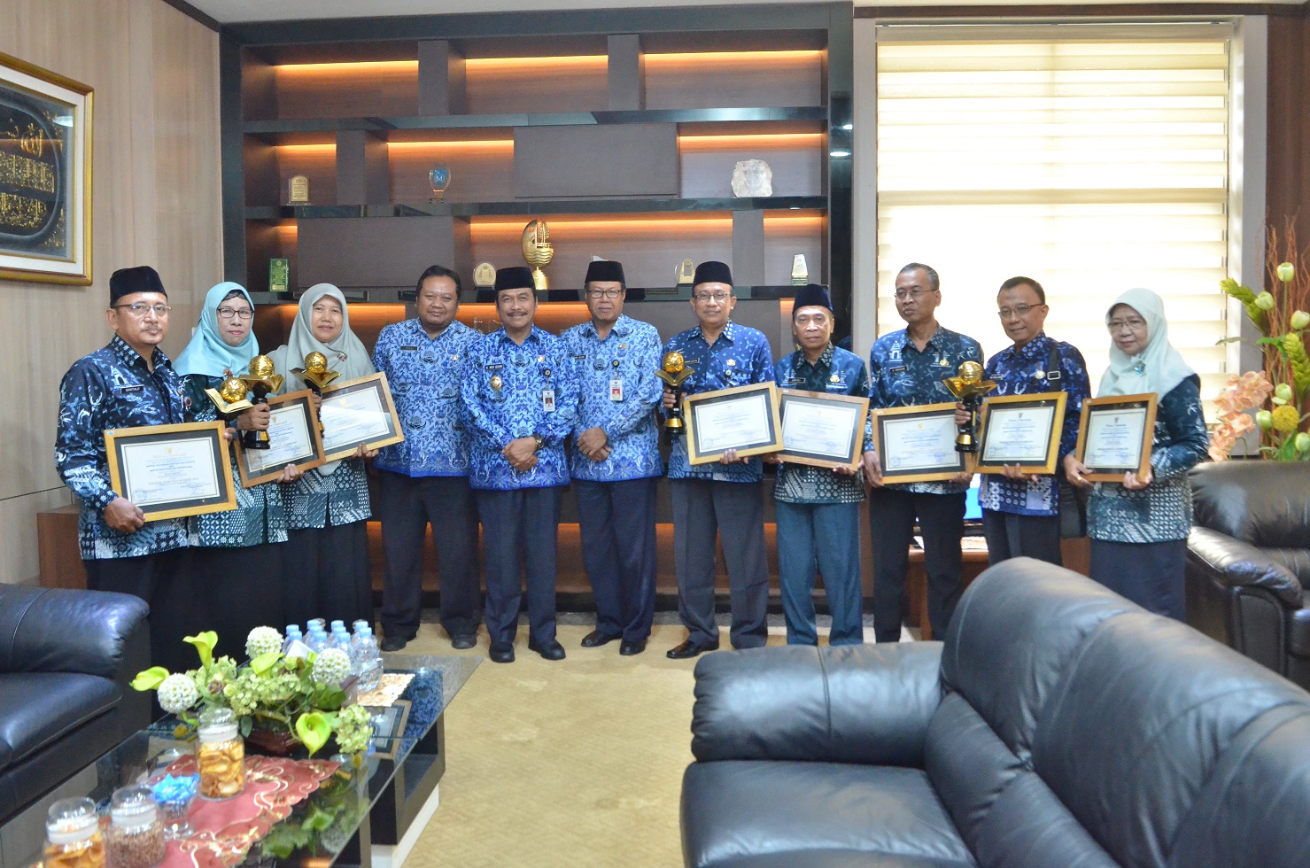 Wow, Gresik Borong 8 Anugerah Adiwiyata Nasional