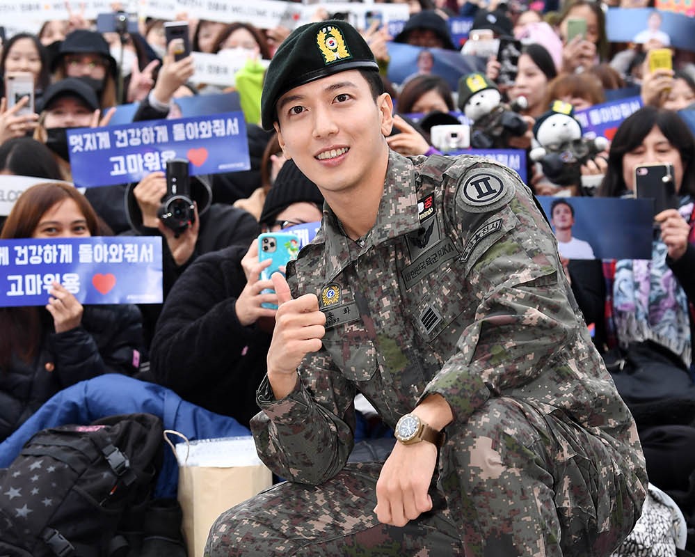 Jung Yong Hwa CNBLUE Bebas dari Wamil, Fans Histeris