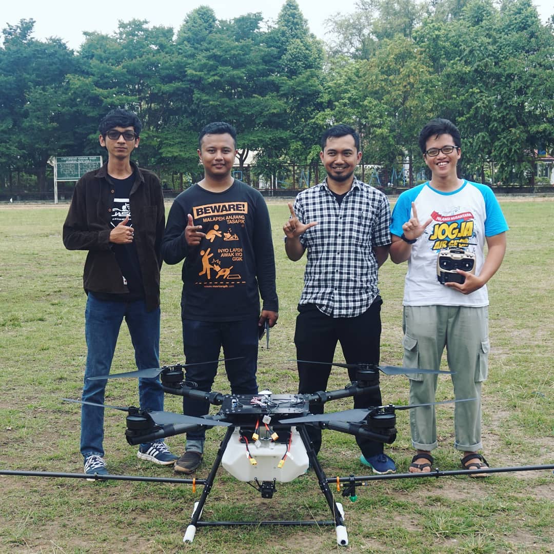 Rossena Karisma Ciptakan Agri Drone Buat Bantu Kerja Petani