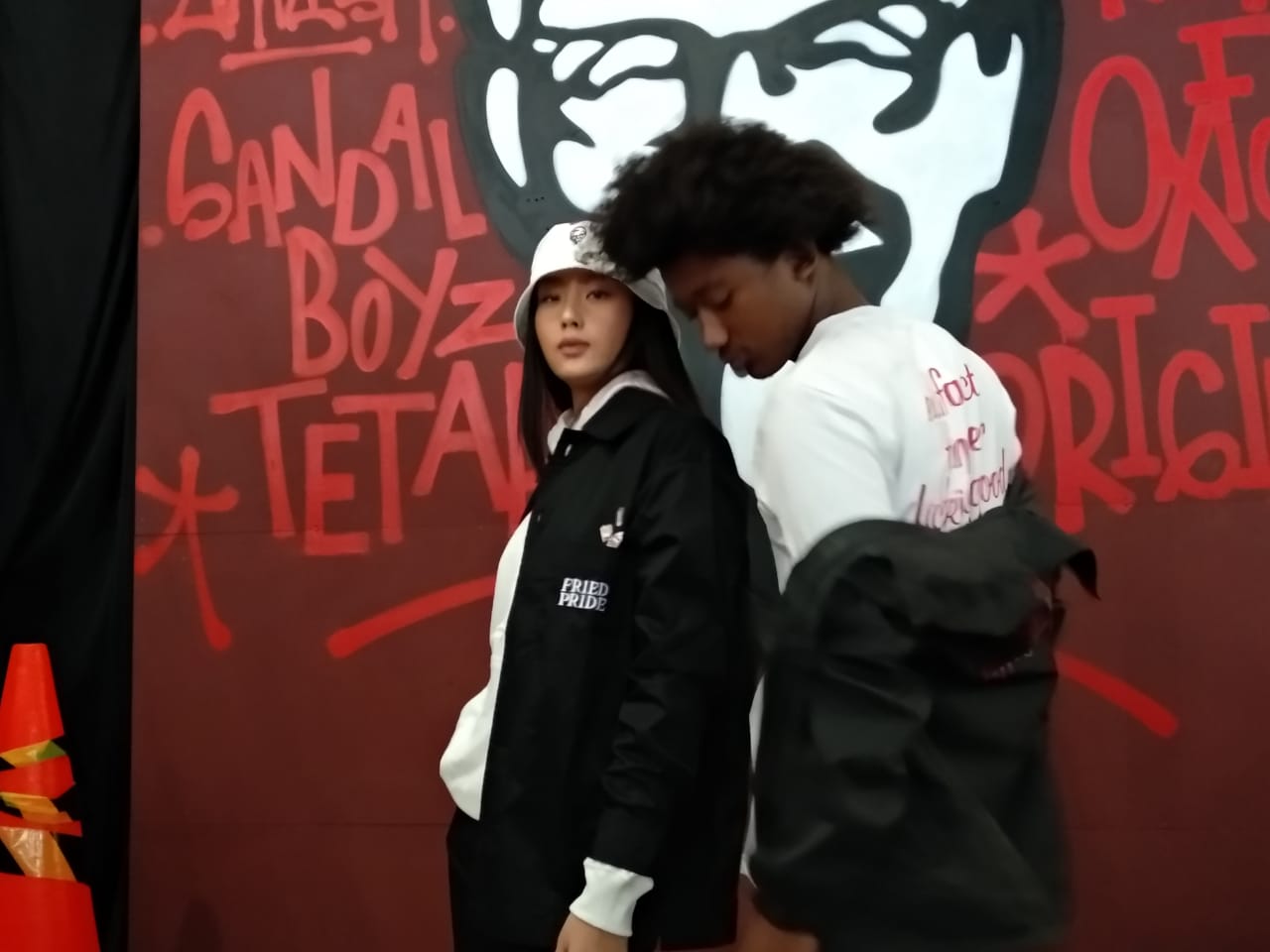 Gandeng Designer Muda, KFC Hadirkan Produk Apparel
