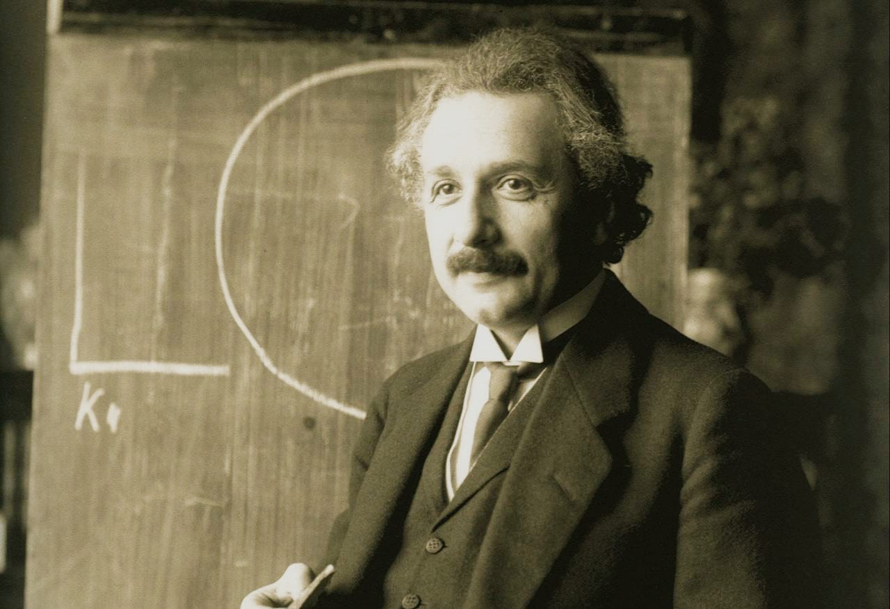 Kontroversi Ilmuan India dan Penolakannya Terhadap Isaac Newton Juga Albert Einstein