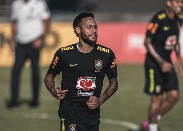 Gagal ke Barcelona, Neymar Sedih Banget Sampai Nangis