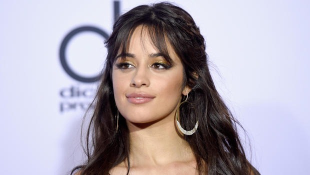 Camila Cabello Mengenang Sang Mantan lewat Consequences