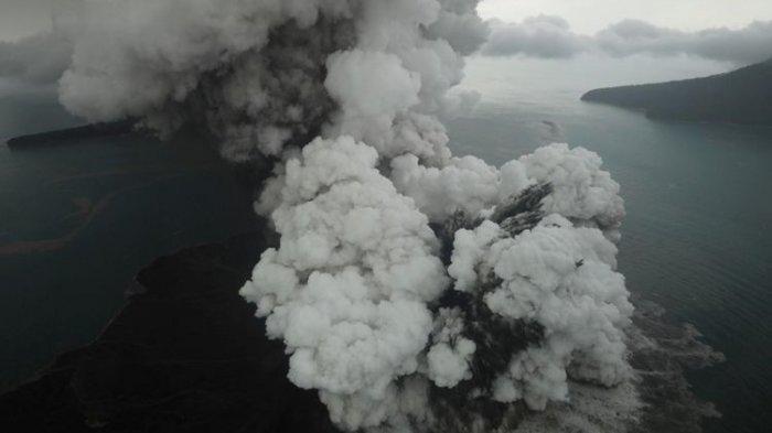 Dalam Beberapa Jam, Gunung Anak Krakatau Kembali Dua Kali Erupsi