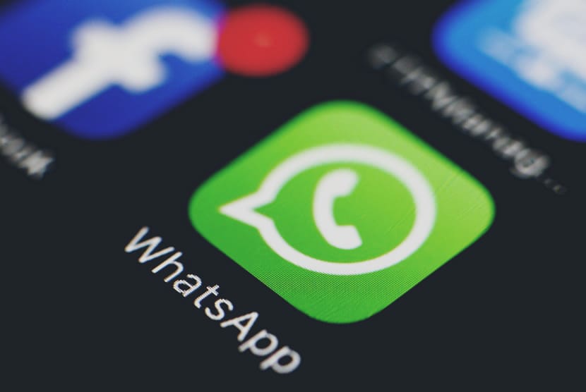 Cara Mudah Bikin Stiker di WhatsApp Web