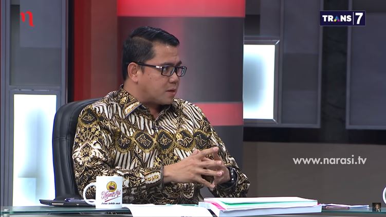 Arteria Dahlan Minta Kajati Dicopot karena Bicara Bahasa Sunda saat Raker