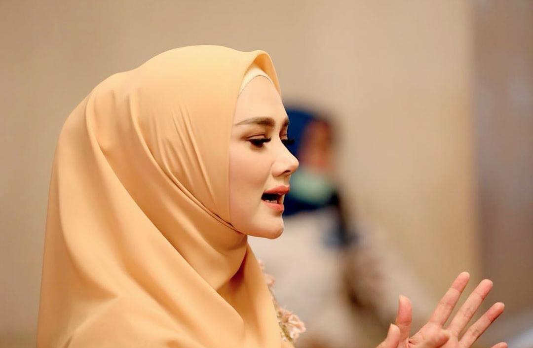 Posting Kacamata Gucci Hasil Endorse, Mulan Jameela Dikritik KPK