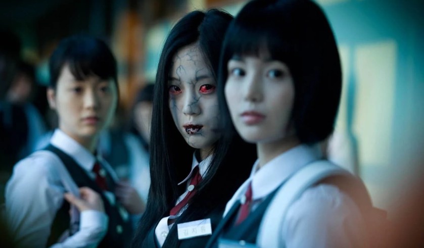 10 Rekomendasi Film Horor Korea yang Bikin Kamu Susah Tidur | urbanasia.com