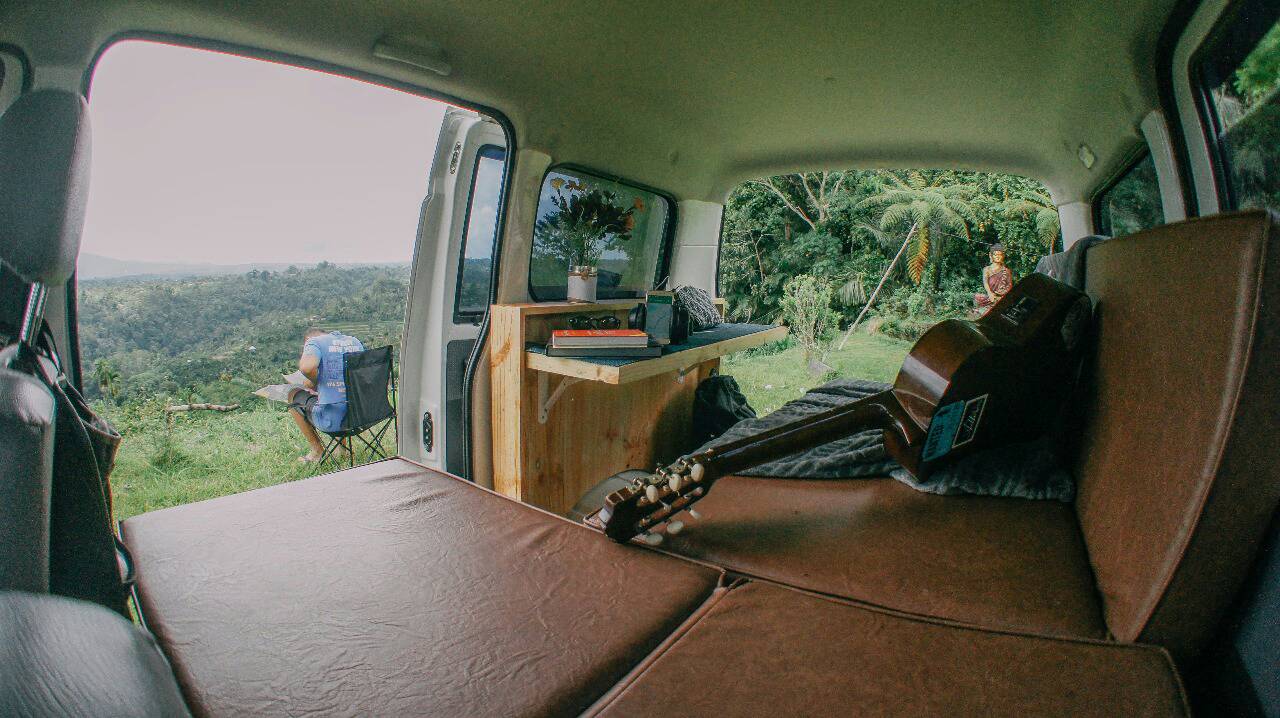 Camper Van, Cara Menikmati Bali yang Antimainstream