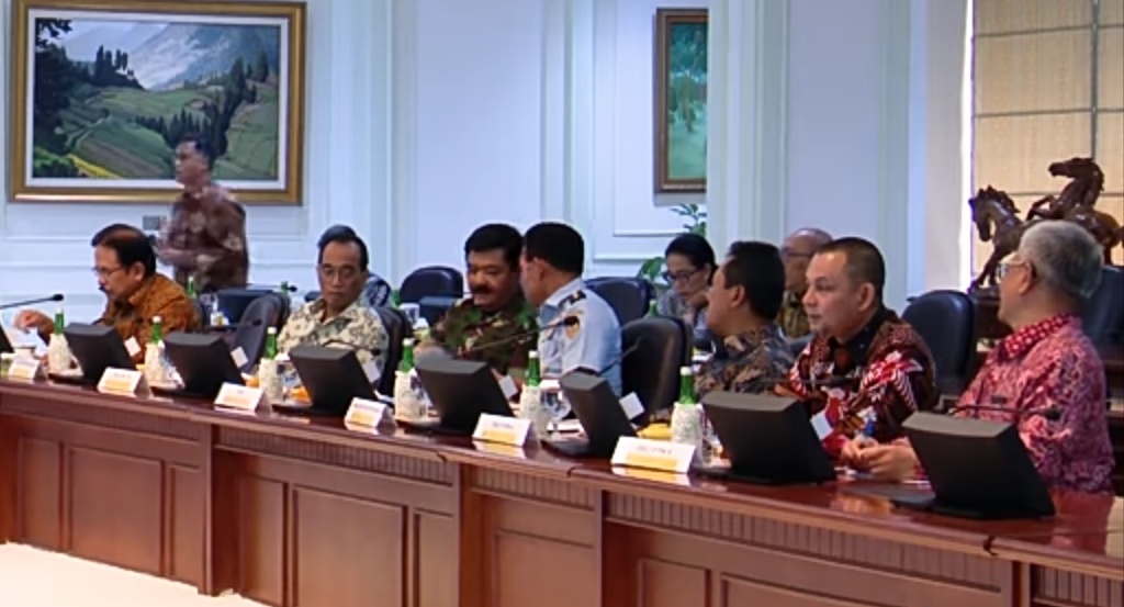 Sebelum Dinyatakan Positif COVID-19, Menhub Budi Karya Sumadi Sempat Hadiri Rapat Terbatas