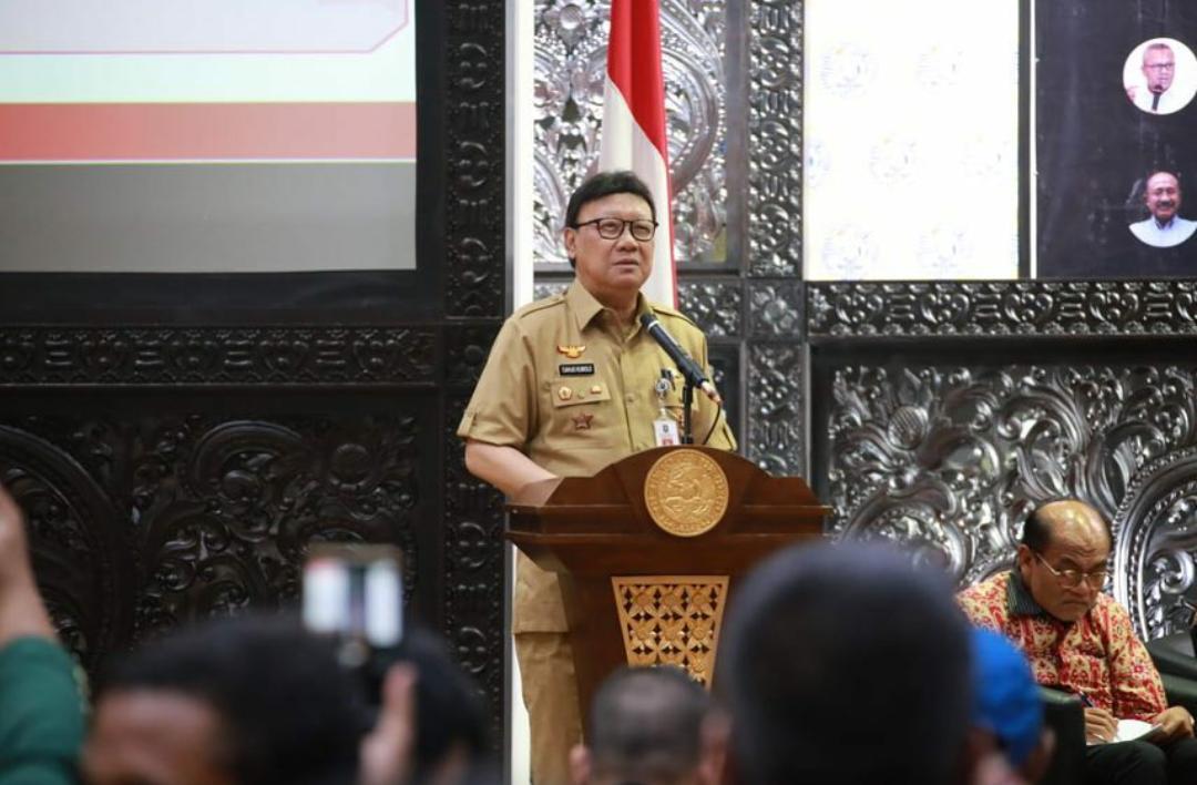 Anak, Sespri, dan Sopir Menteri Tjahjo Kumolo Positif Corona