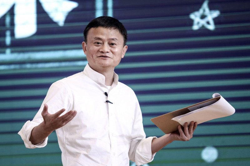 Jack Ma Kembali Sumbang Jutaan Masker dan Test Kit Corona ke-10 Negara