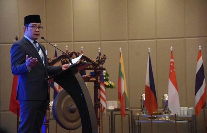 Ridwan Kamil Bakal Tes Corona Massal di Jawa Barat, Siapa yang Bisa Ikut?