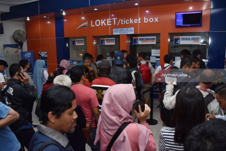 PT KAI Jember Kembalikan Bea Pembatalan Tiket hingga 100 Persen