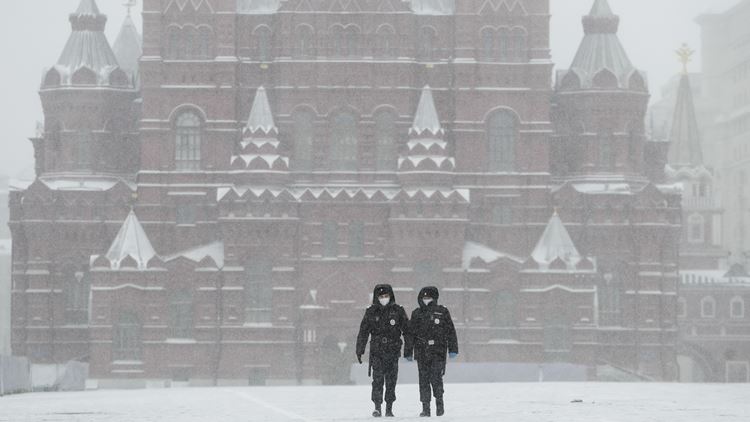 Langgar Aturan Karantina dan Sebar Hoax, Warga Rusia Bisa Didenda dan Dipenjara