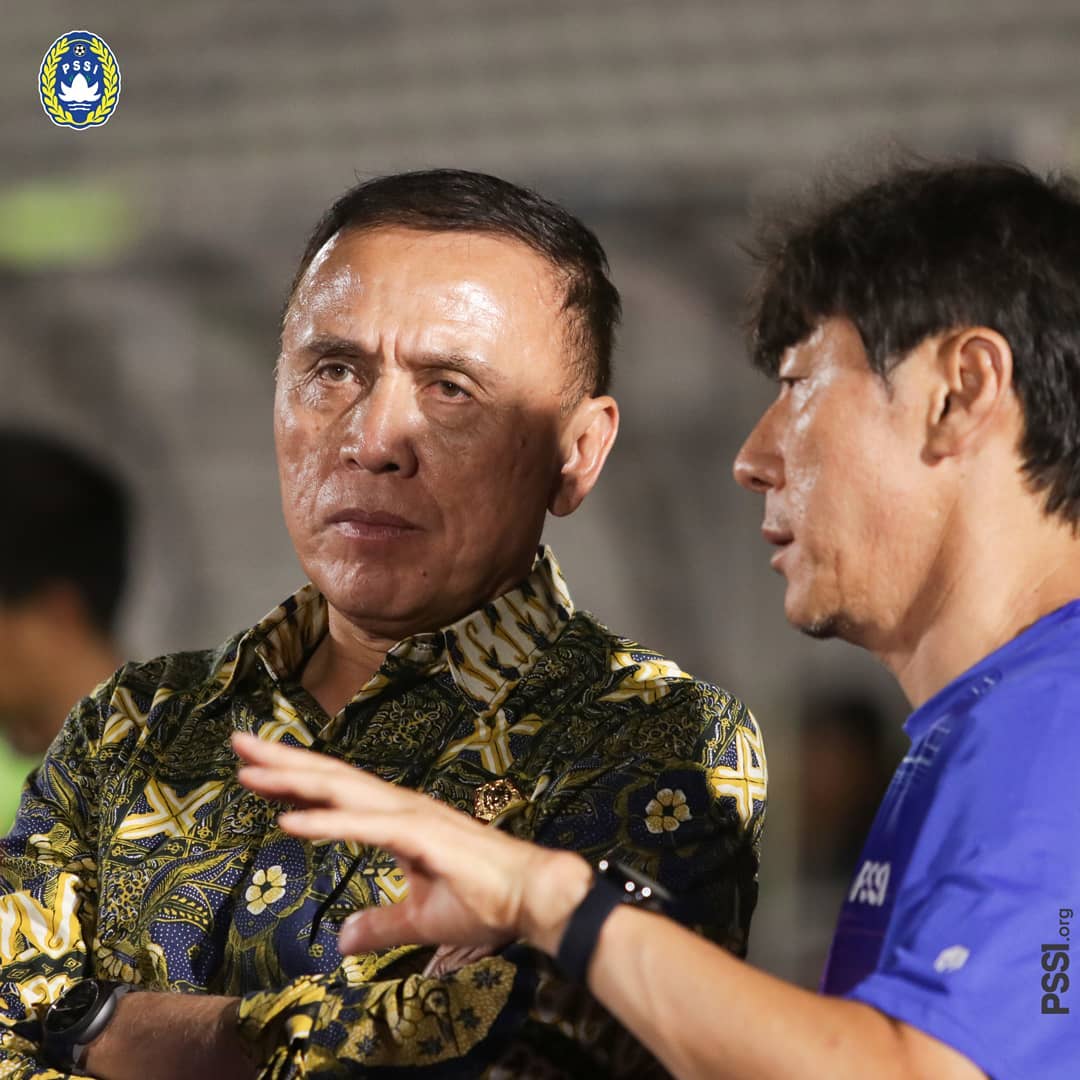 Pandemi Corona Bikin Gaji Pelatih Timnas Indonesia Dipotong