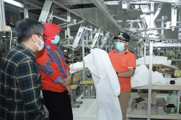 Beralih Fungsi, Pabrik Garmen di Kota Malang Kini Produksi APD