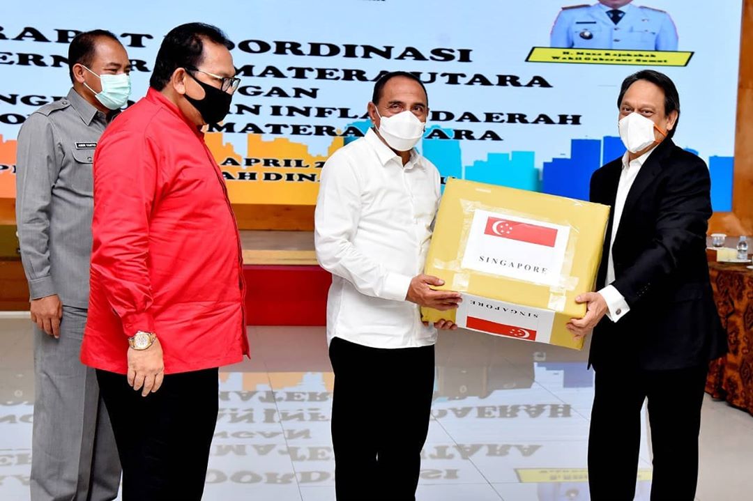 Sumatera Utara Terima Bantuan APD dari Pemerintah Singapura 