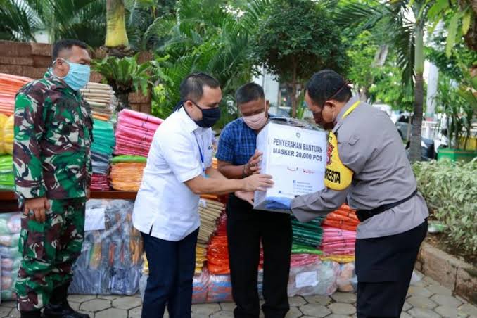 Gandeng UMKM Lokal, Pemkab Banyuwangi Bagi-bagi Sejuta Masker Gratis
