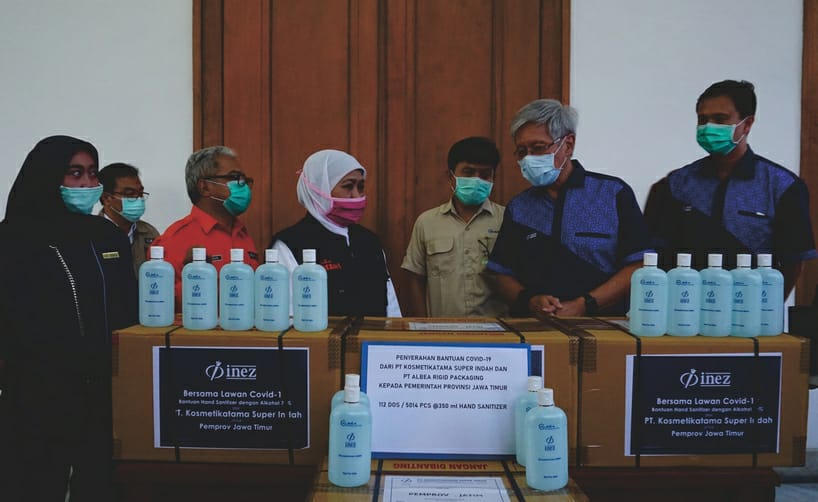 Lawan COVID-19, Inez Cosmetics Produksi Ratusan Ribu Hand Sanitizer