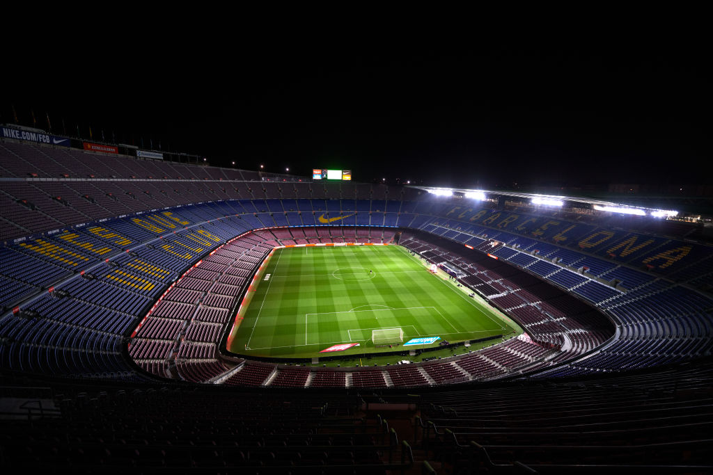 Dampak COVID-19. Barcelona Ingin Tutup Camp Nou hingga 2021