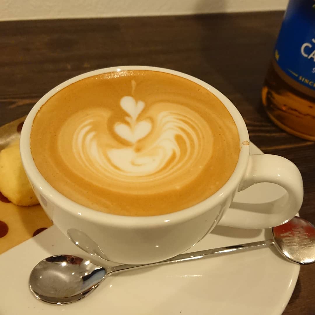 1588138050-caramel-latte.jpg
