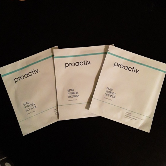 1588170429-Proactiv-Detox-Hydrogel-Face-Mask.jpeg