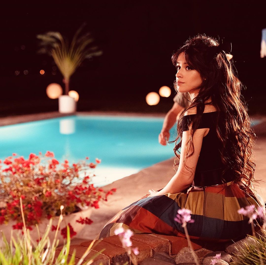 Donasi COVID-19, Camila Cabello Ajak Fans Syuting Video Musik Terbaru