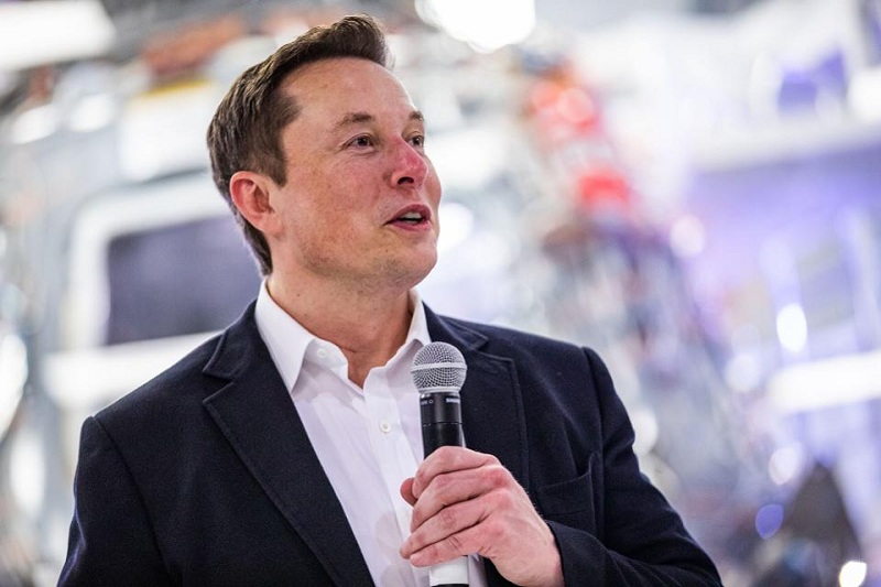 Elon Musk Namai Anaknya X Æ A-12, Apa Artinya?   
