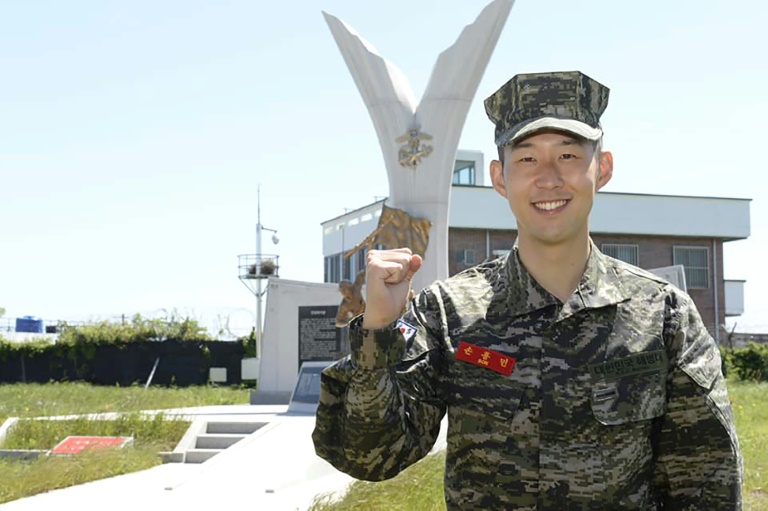 Yay! Wajib Militer Son Heung-Min Selesai!