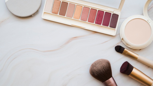 1589002488-make-up.jpg