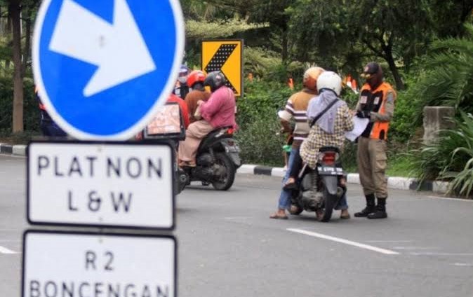 Langgar PSBB Surabaya Raya, KTP Bakal Ditahan Selama 6 Bulan