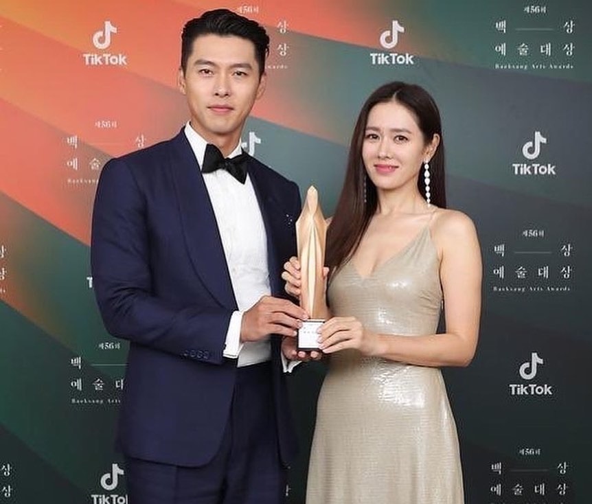 Hyun Bin dan Son Ye Jin Raih Penghargaan Popularity Awards di Baeksang Arts Awards 2020