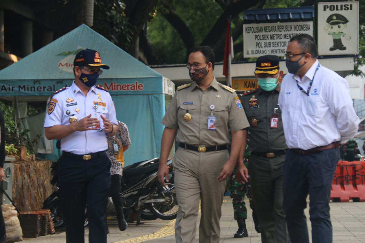 Tinjau PSBB Transisi, Anies Baswedan Datangi Sejumlah Lokasi di Jakarta
