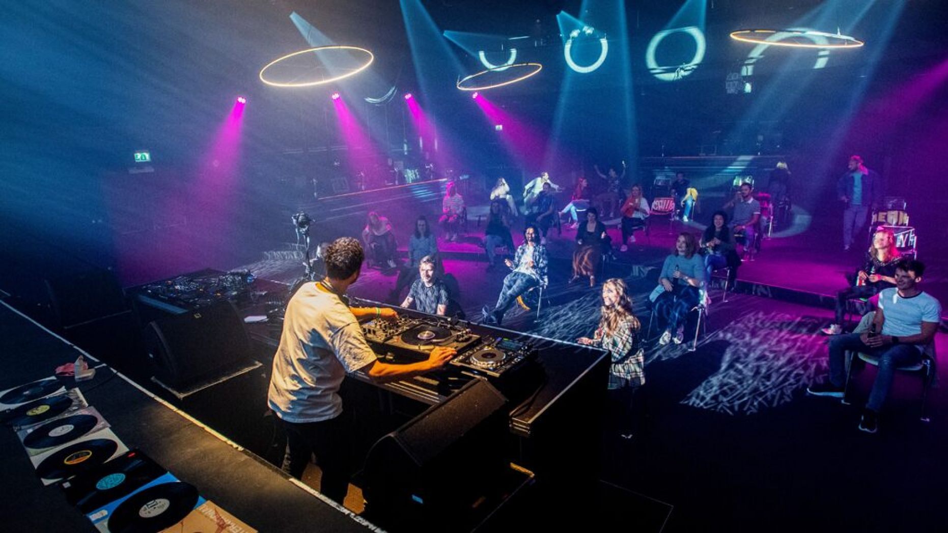 New Normal, Klub Malam di Belanda Terapkan ‘Social Dis-Dancing’