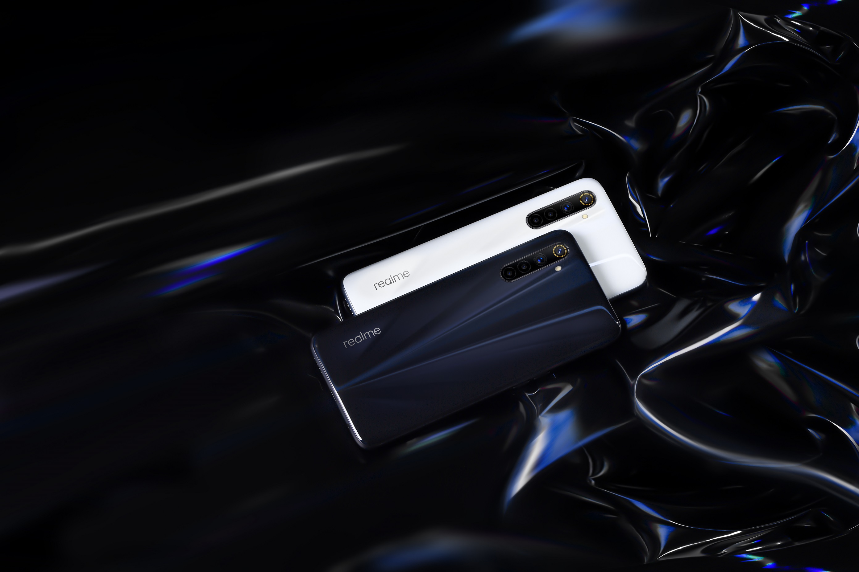 Melihat Isi Kotak Realme Narzo, Ponsel Gaming Rp 2 Jutaan