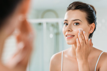 5 Rekomendasi Skincare Vitamin E Buat Kulit Normal Cenderung Kering