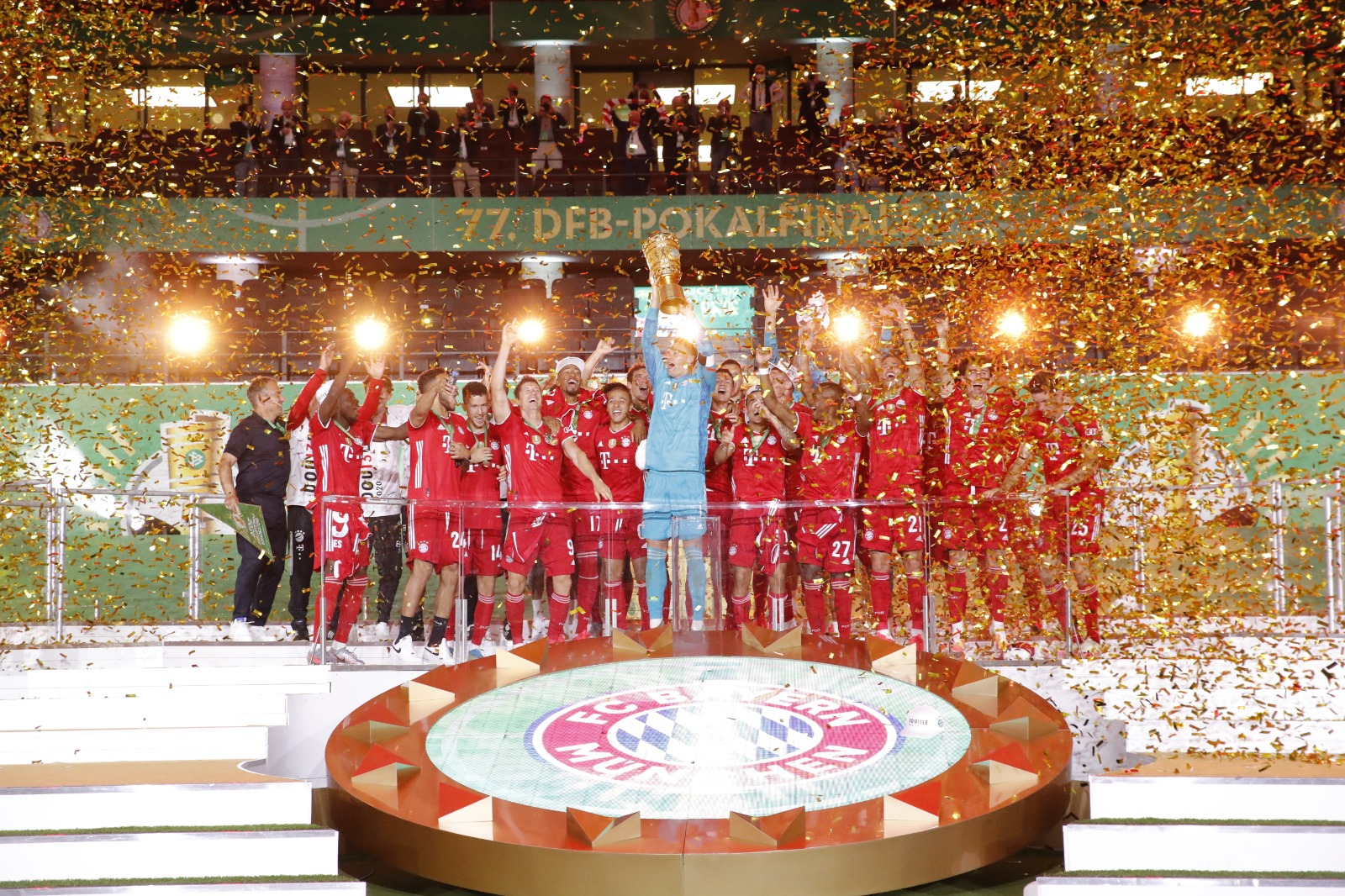 Bayern Munich Juara DFB-Pokal, Selangkah Menuju Treble Winners