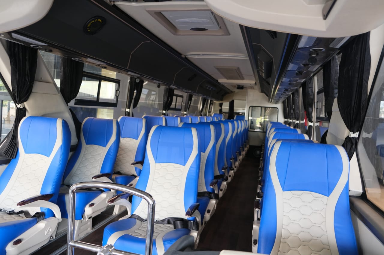 Bus 'Physical Distancing' Laksana Ternyata Layani Trayek Jakarta-Jogja